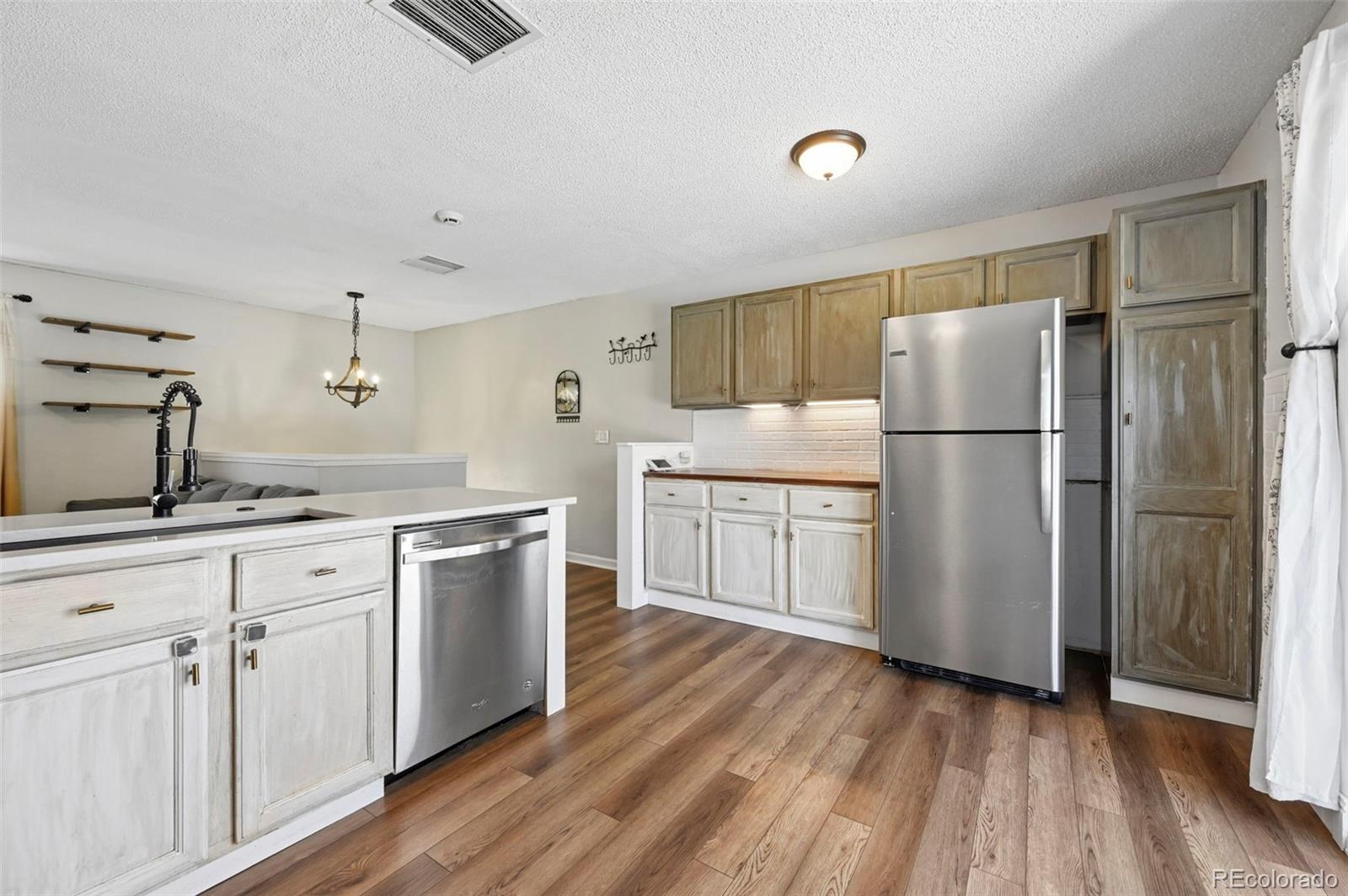 MLS Image #8 for 4585 s crimson circle,colorado springs, Colorado