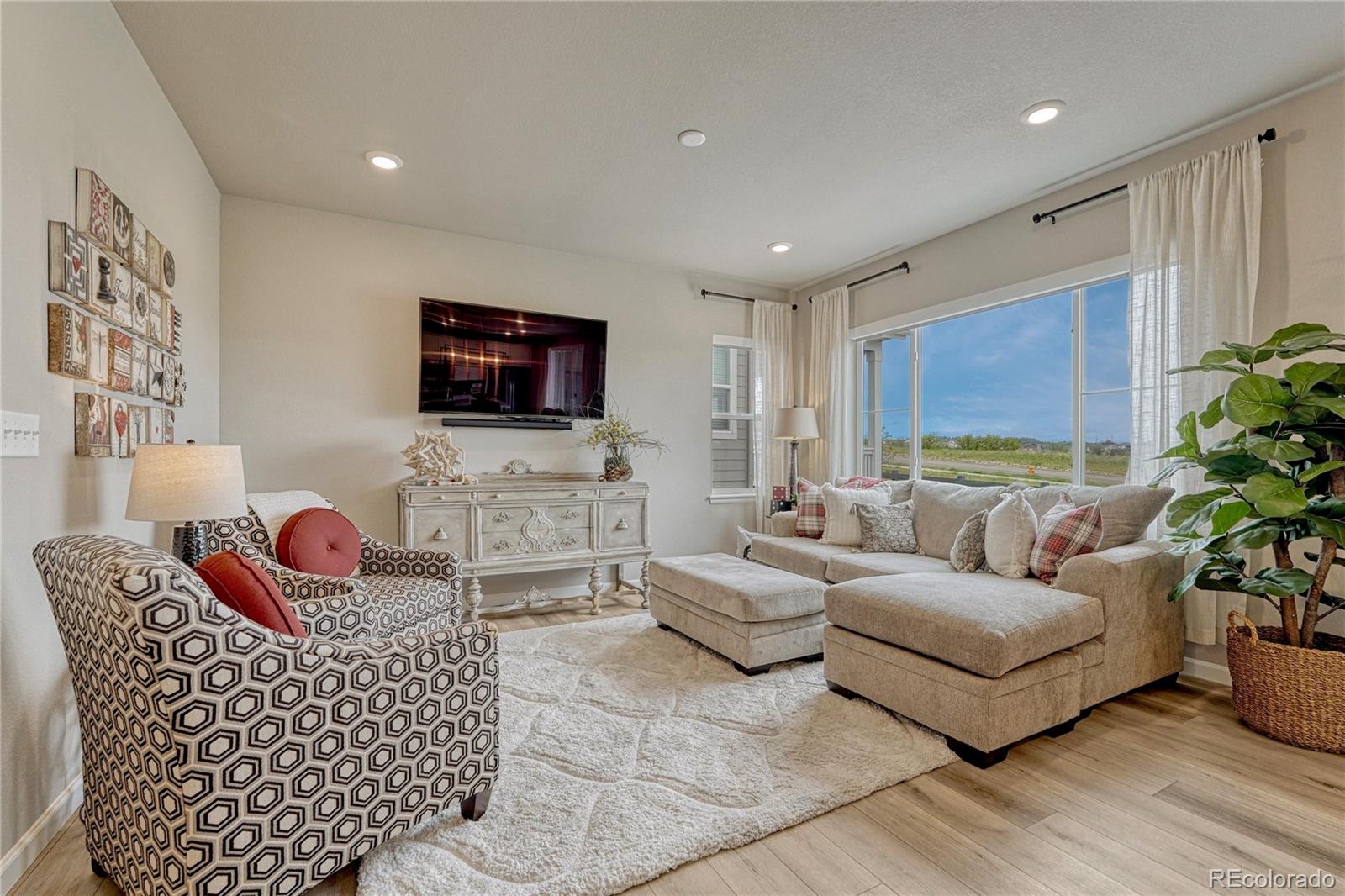 MLS Image #12 for 1470  golden sill drive,castle rock, Colorado