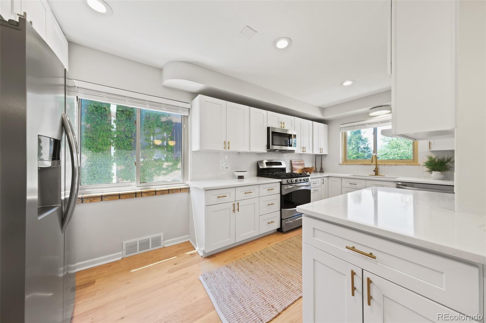 MLS Image #14 for 1580 s josephine street,denver, Colorado