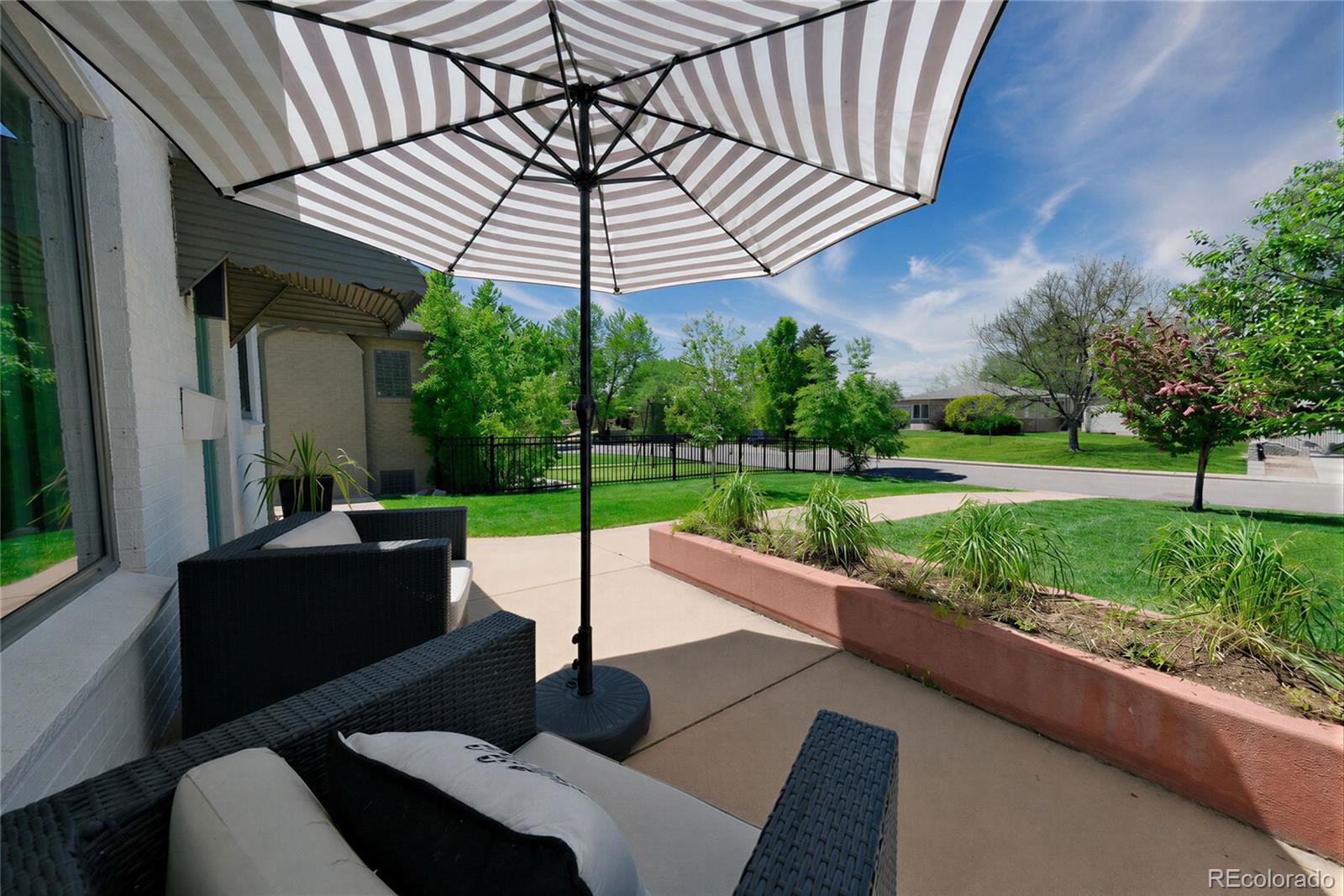 MLS Image #2 for 1580 s josephine street,denver, Colorado