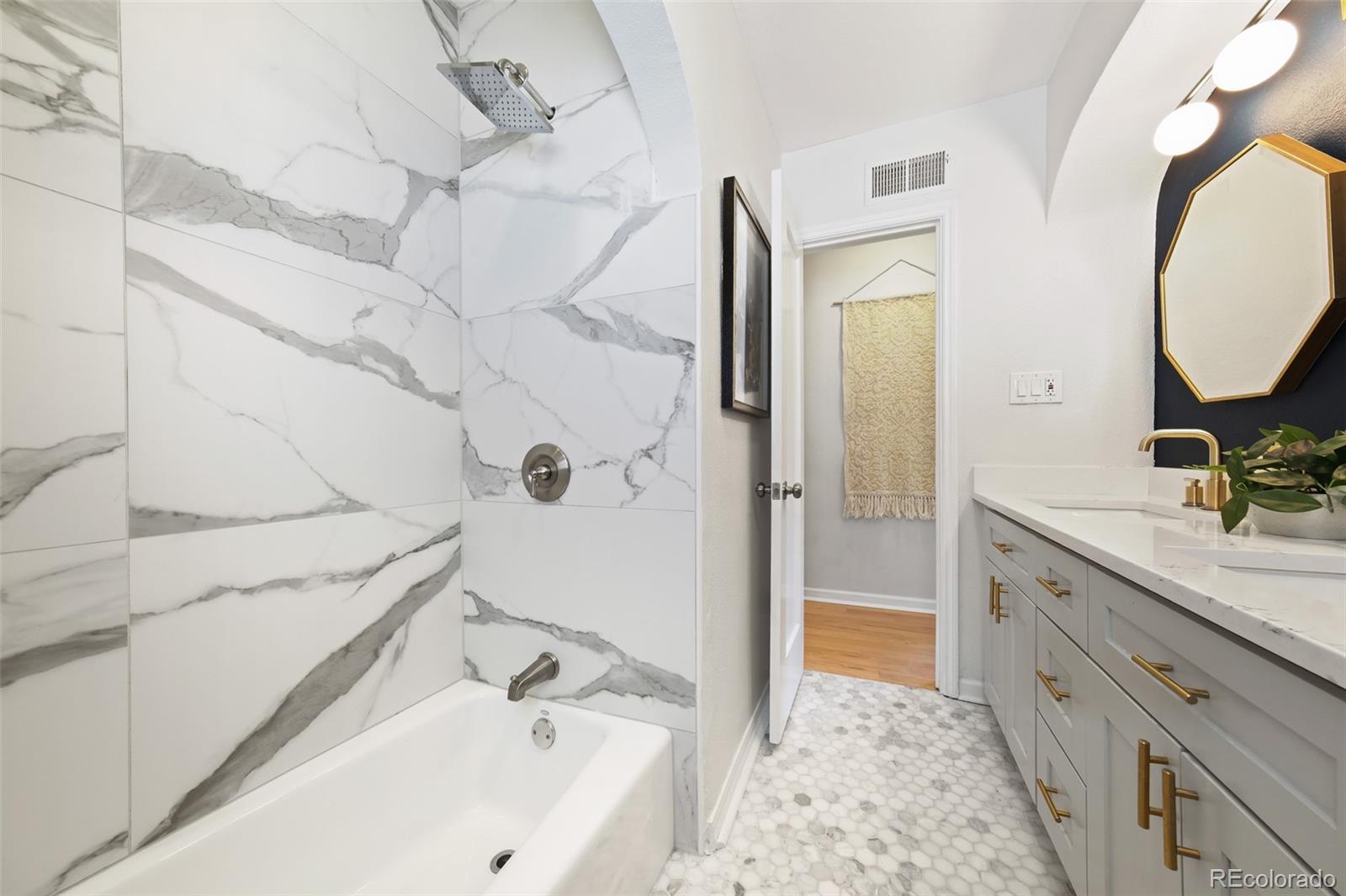 MLS Image #37 for 1580 s josephine street,denver, Colorado