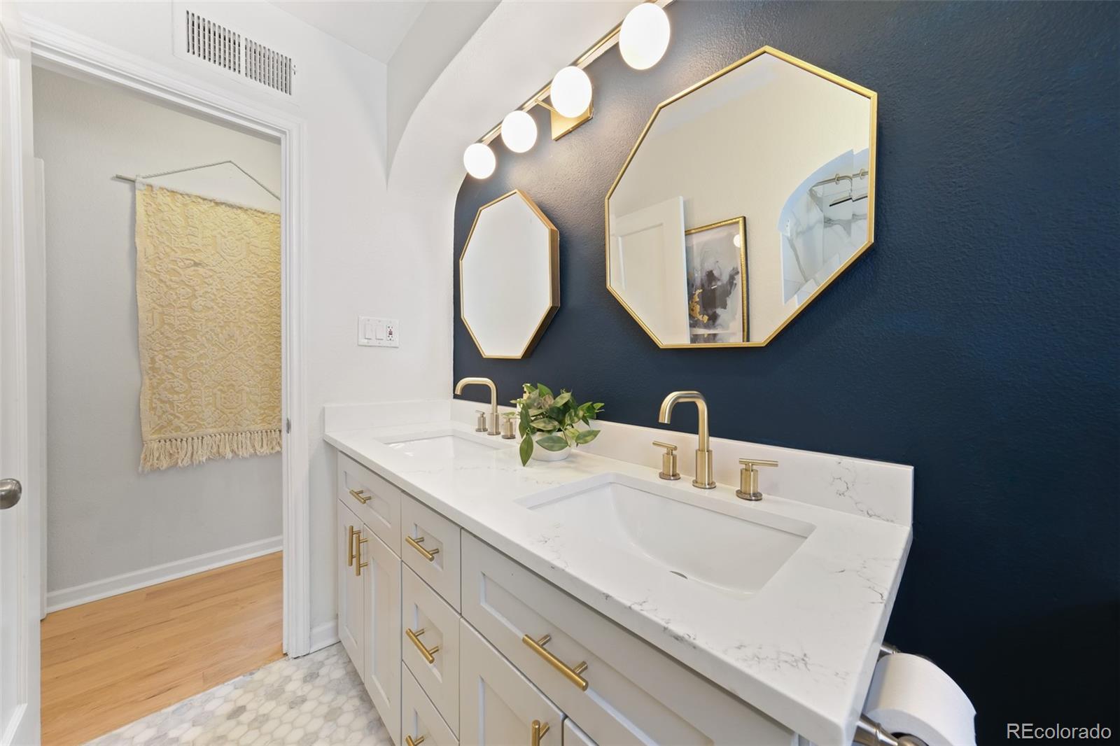 MLS Image #38 for 1580 s josephine street,denver, Colorado
