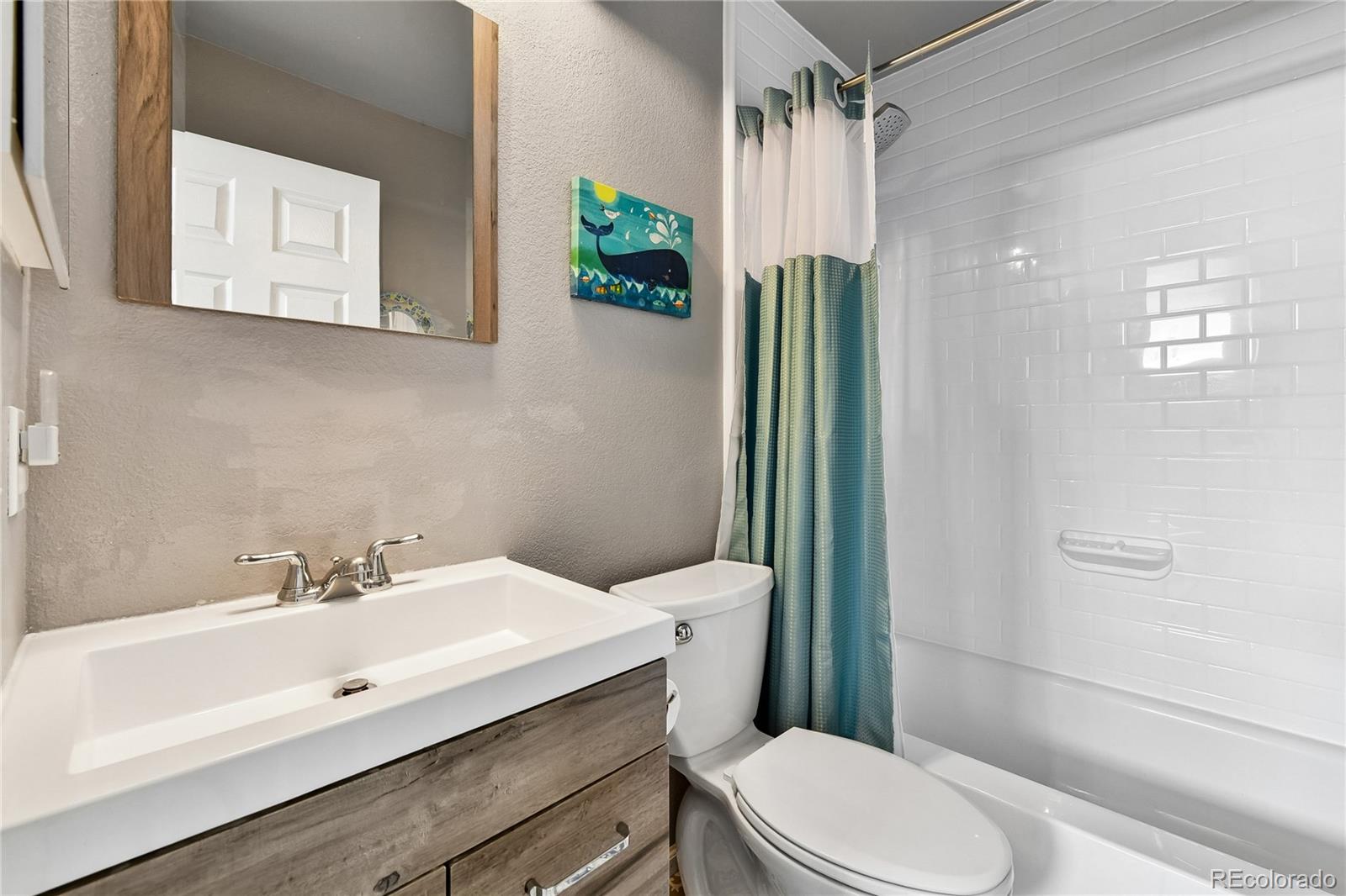 MLS Image #16 for 20344 e 41st avenue,denver, Colorado