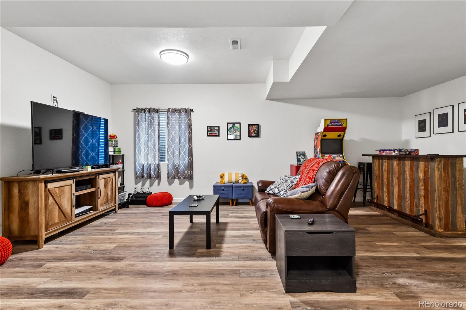 MLS Image #19 for 20344 e 41st avenue,denver, Colorado