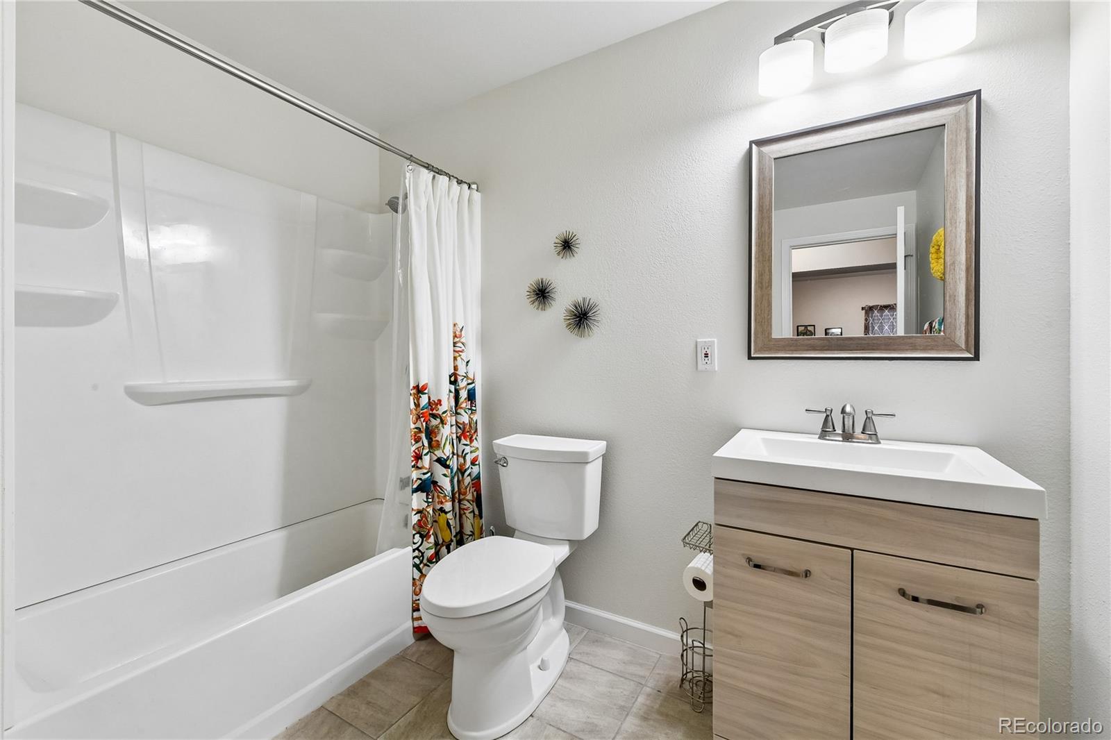 MLS Image #21 for 20344 e 41st avenue,denver, Colorado