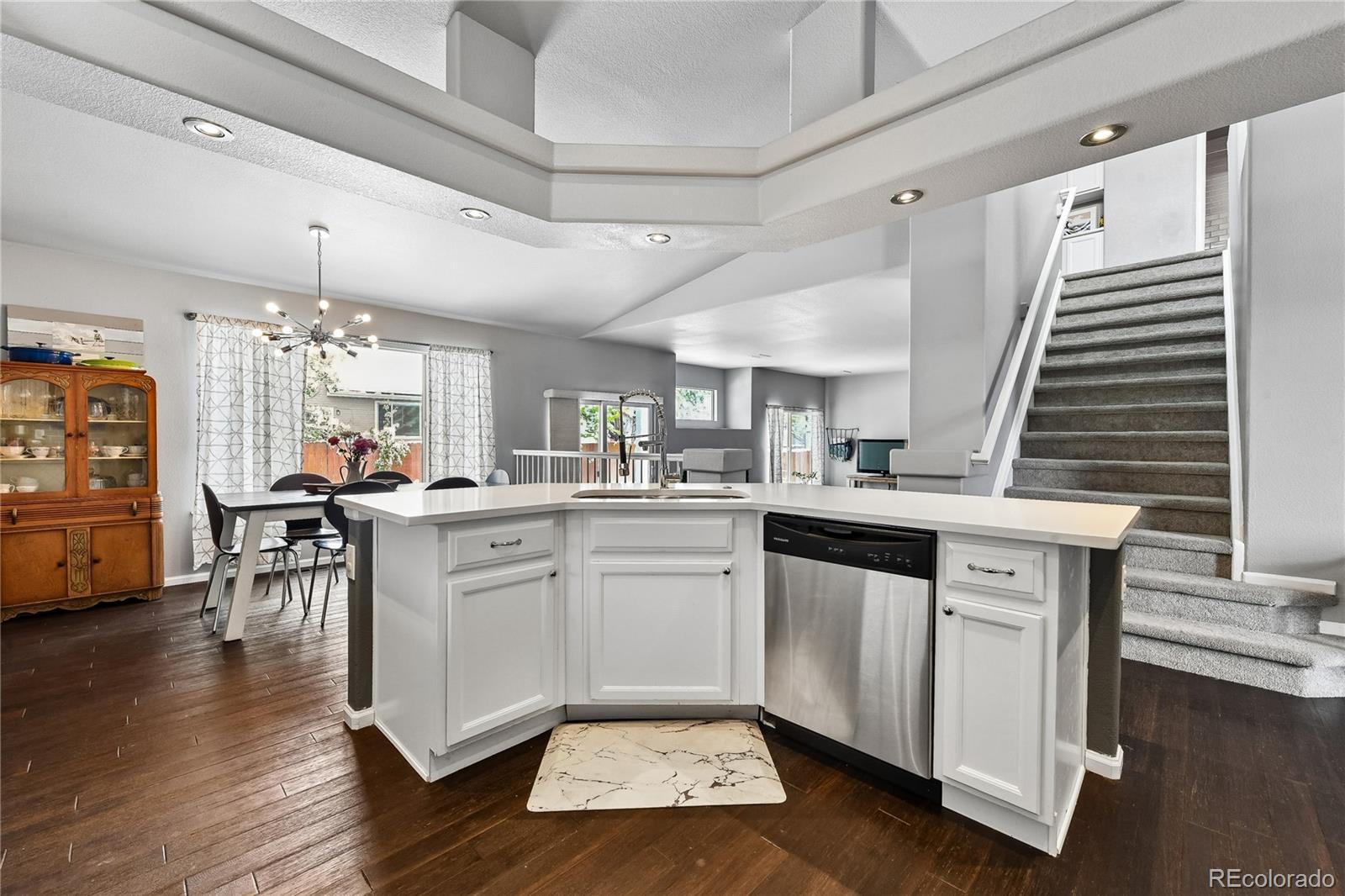 MLS Image #6 for 20344 e 41st avenue,denver, Colorado