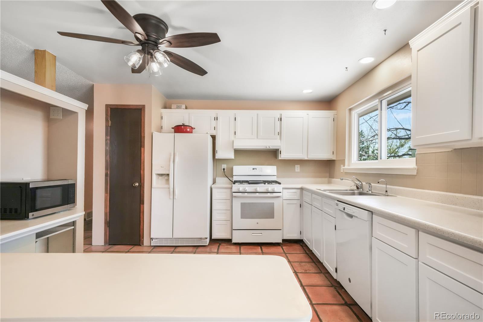MLS Image #15 for 223  saddlemountain road,colorado springs, Colorado