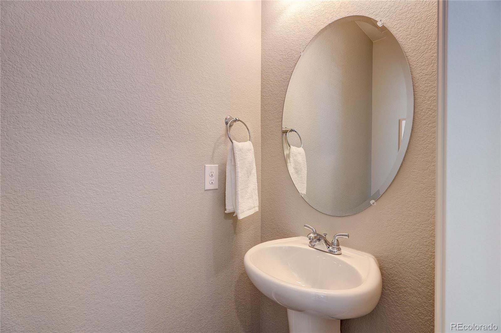 MLS Image #13 for 237 s old hammer ,aurora, Colorado