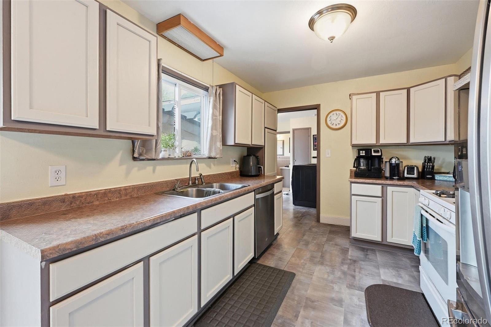 MLS Image #18 for 918  allison avenue,canon city, Colorado