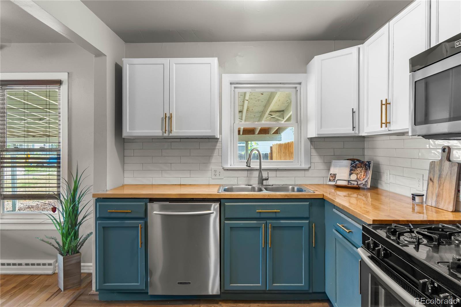 MLS Image #10 for 2035 s julian circle,denver, Colorado