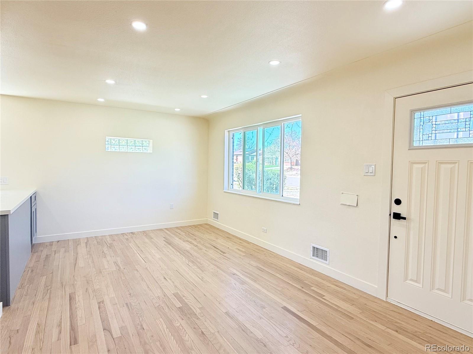 MLS Image #12 for 3280  leyden street,denver, Colorado