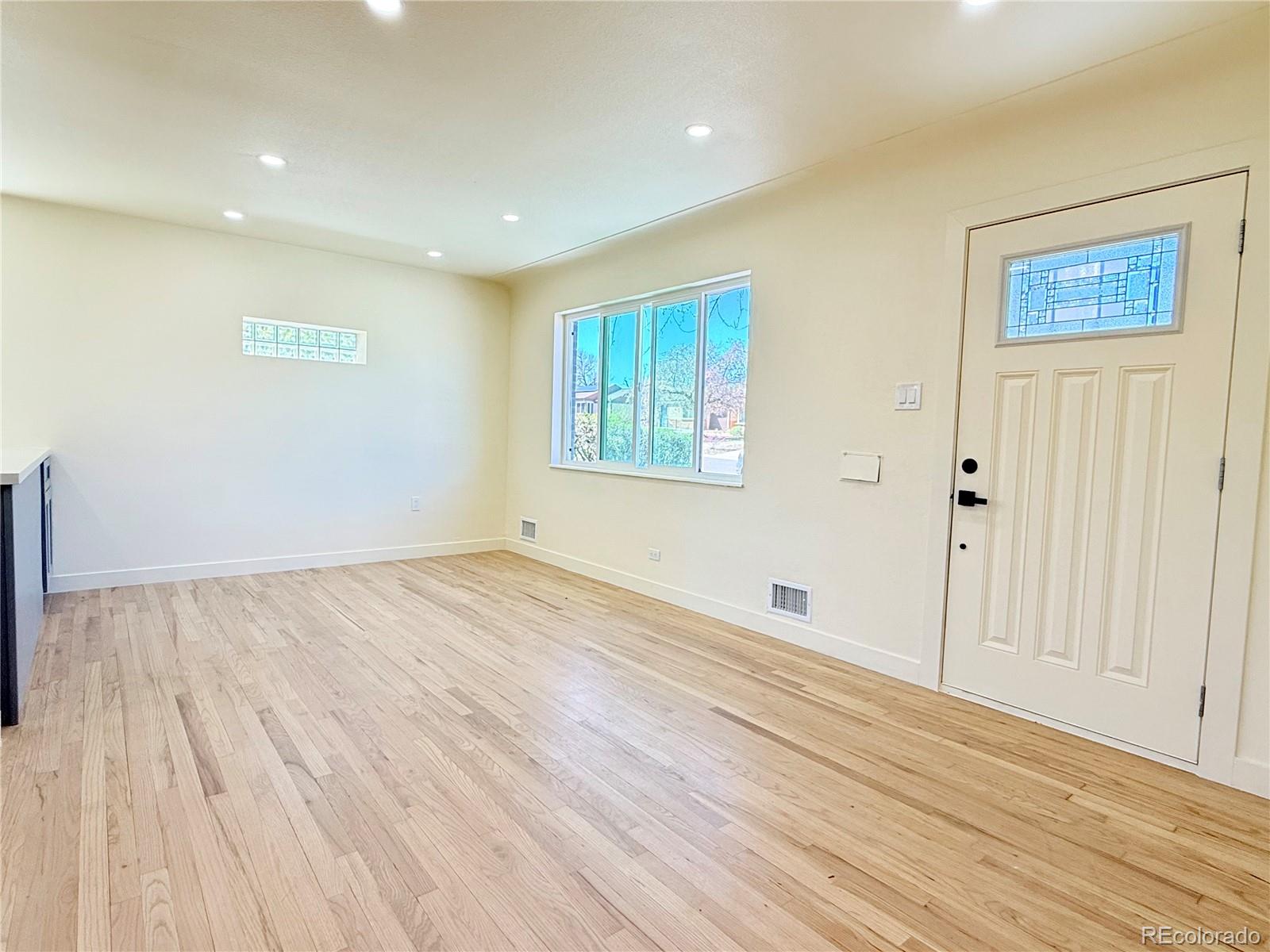 MLS Image #8 for 3280  leyden street,denver, Colorado