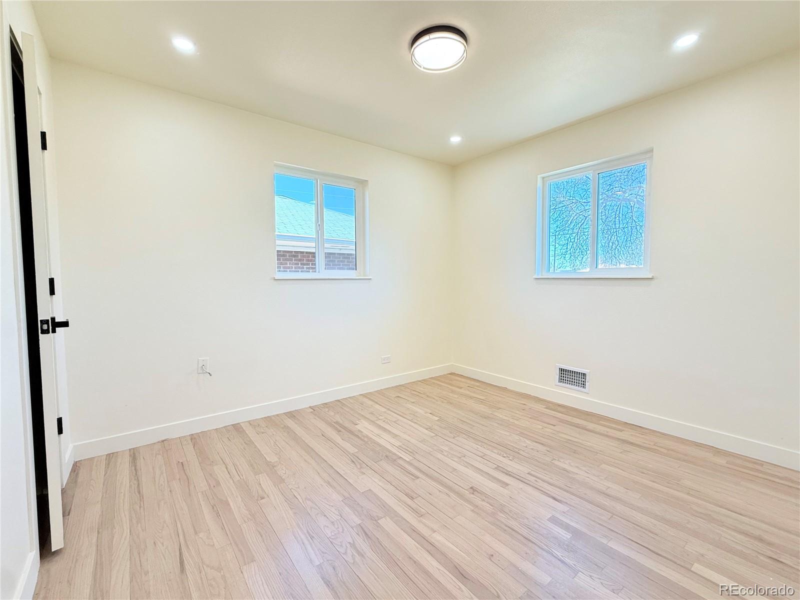 MLS Image #9 for 3280  leyden street,denver, Colorado
