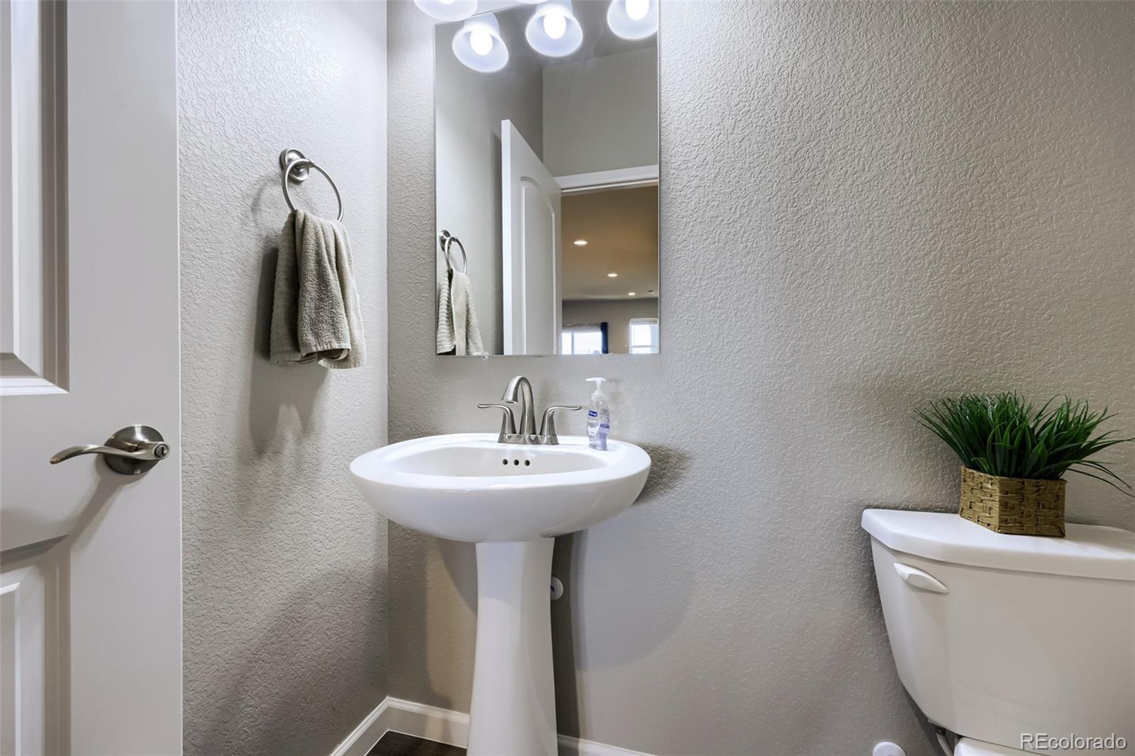 MLS Image #7 for 11250  florence street 8d,commerce city, Colorado