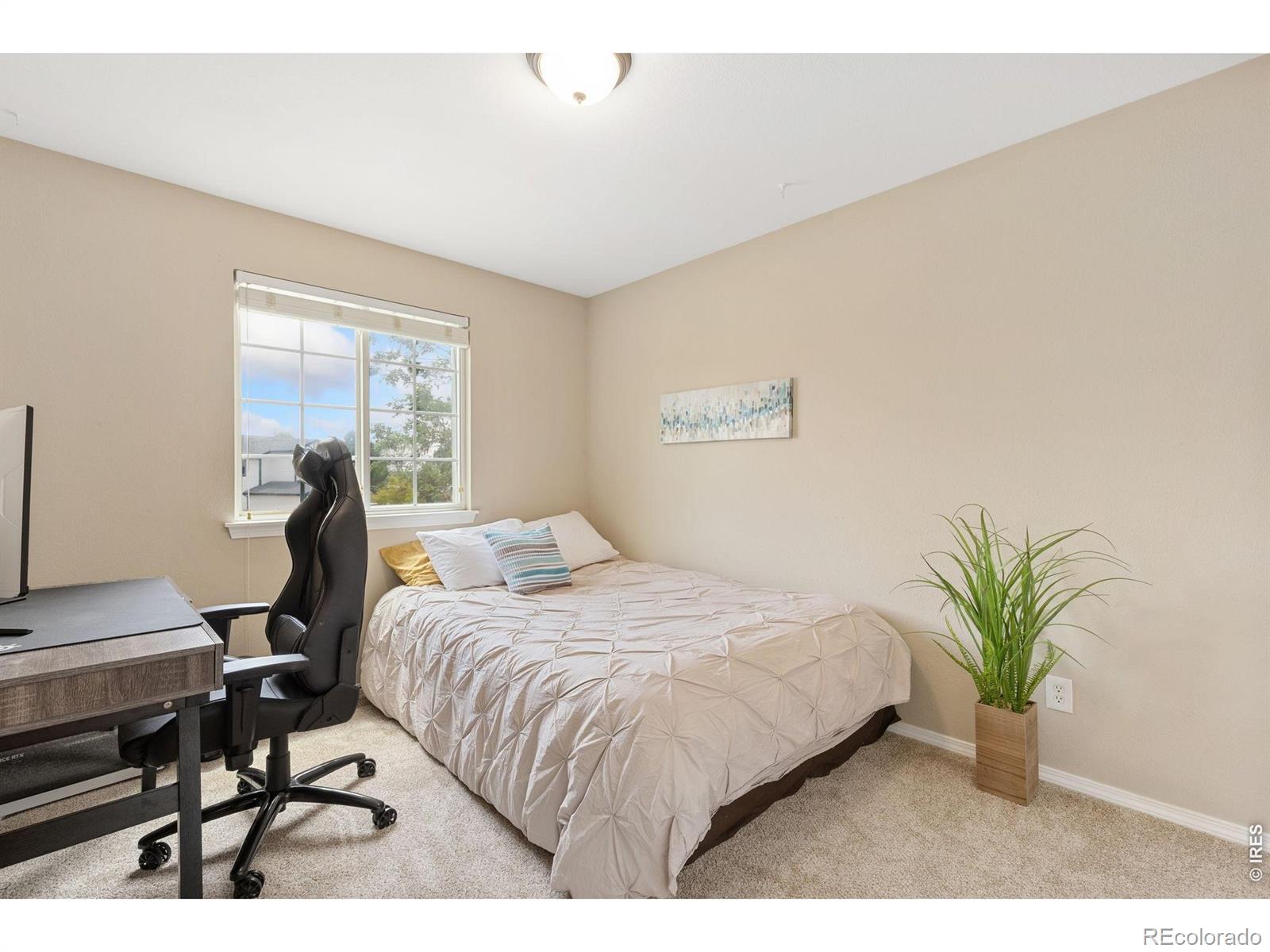 MLS Image #11 for 2122  redhead drive,johnstown, Colorado