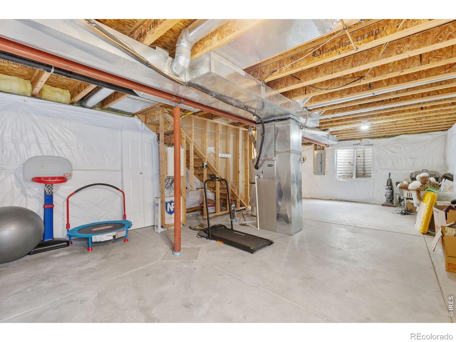 MLS Image #19 for 2122  redhead drive,johnstown, Colorado