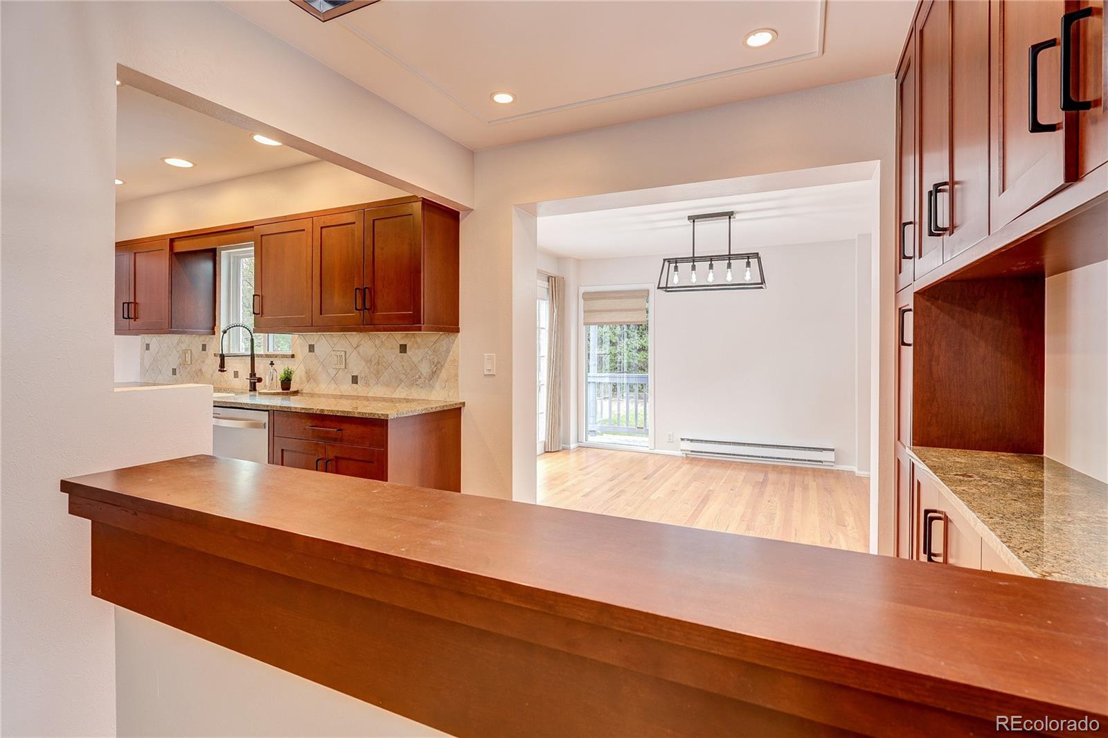 MLS Image #11 for 3064 s jasmine street,denver, Colorado