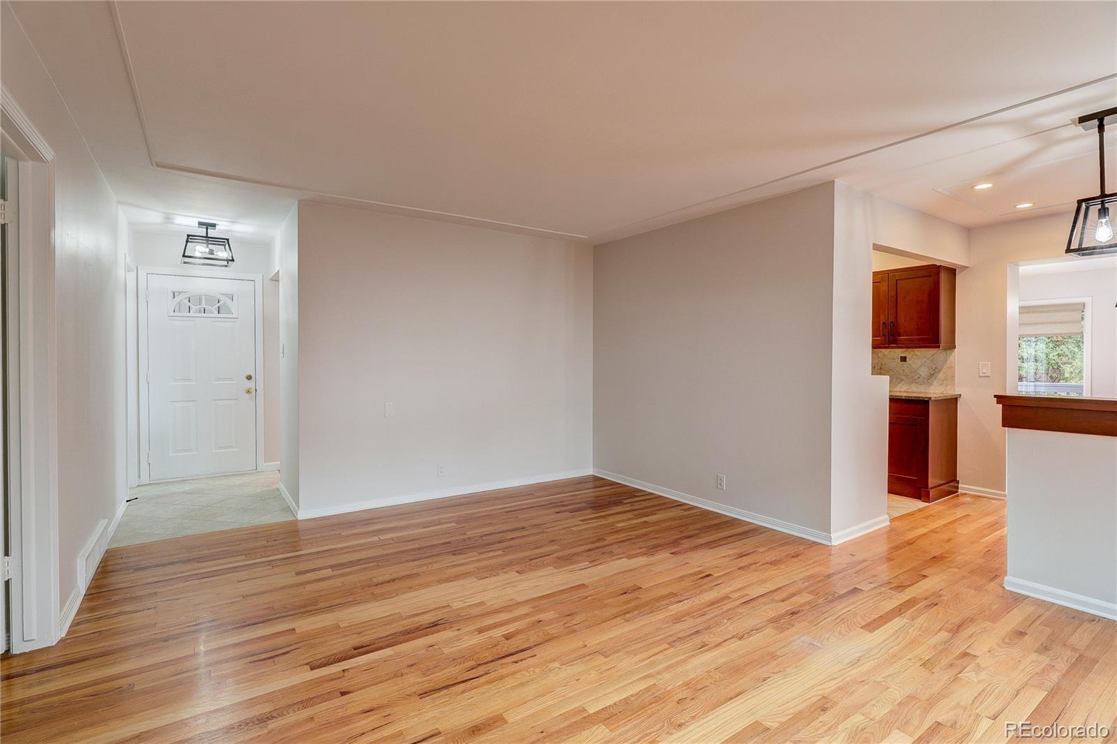 MLS Image #17 for 3064 s jasmine street,denver, Colorado