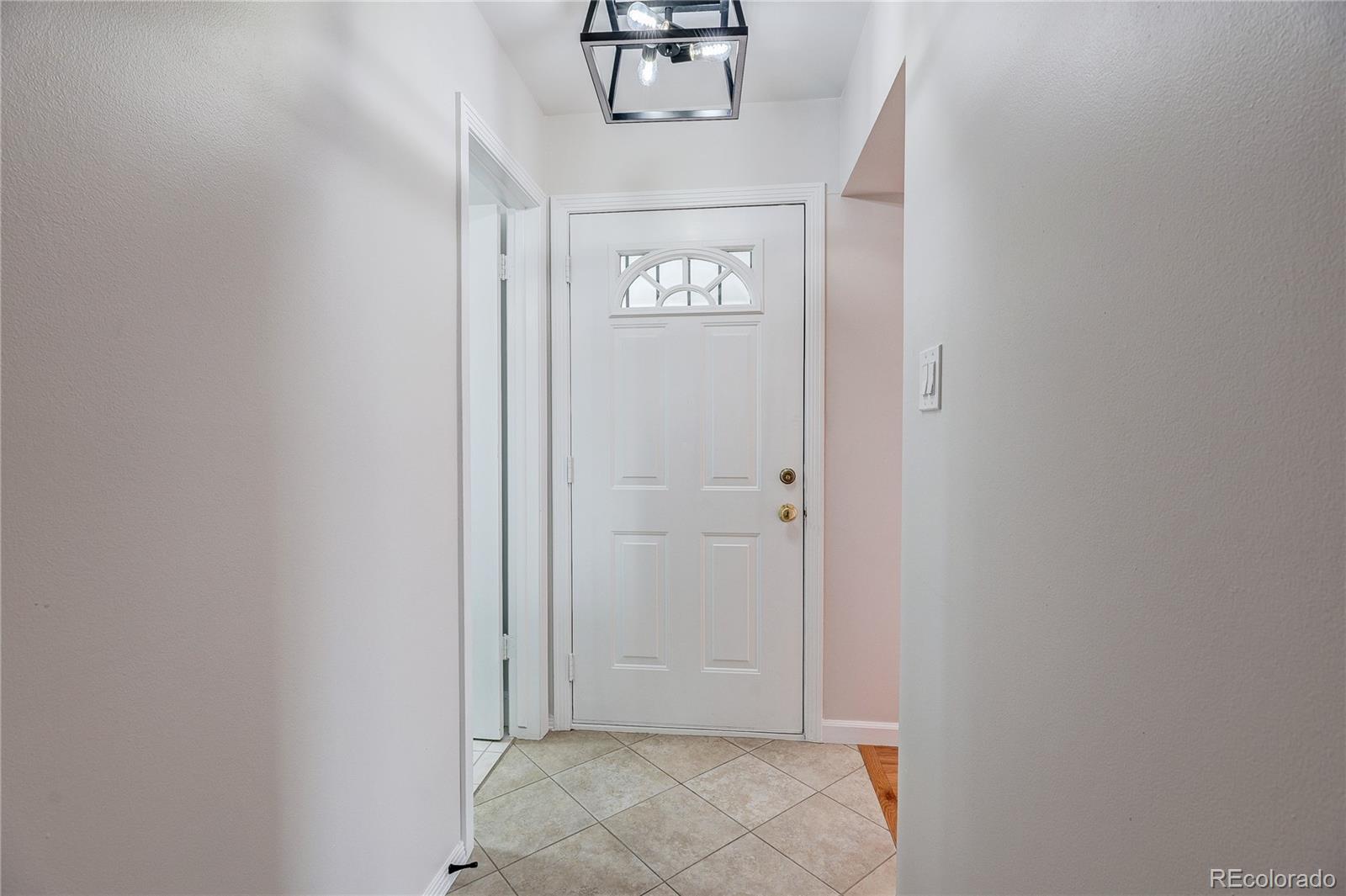 MLS Image #2 for 3064 s jasmine street,denver, Colorado