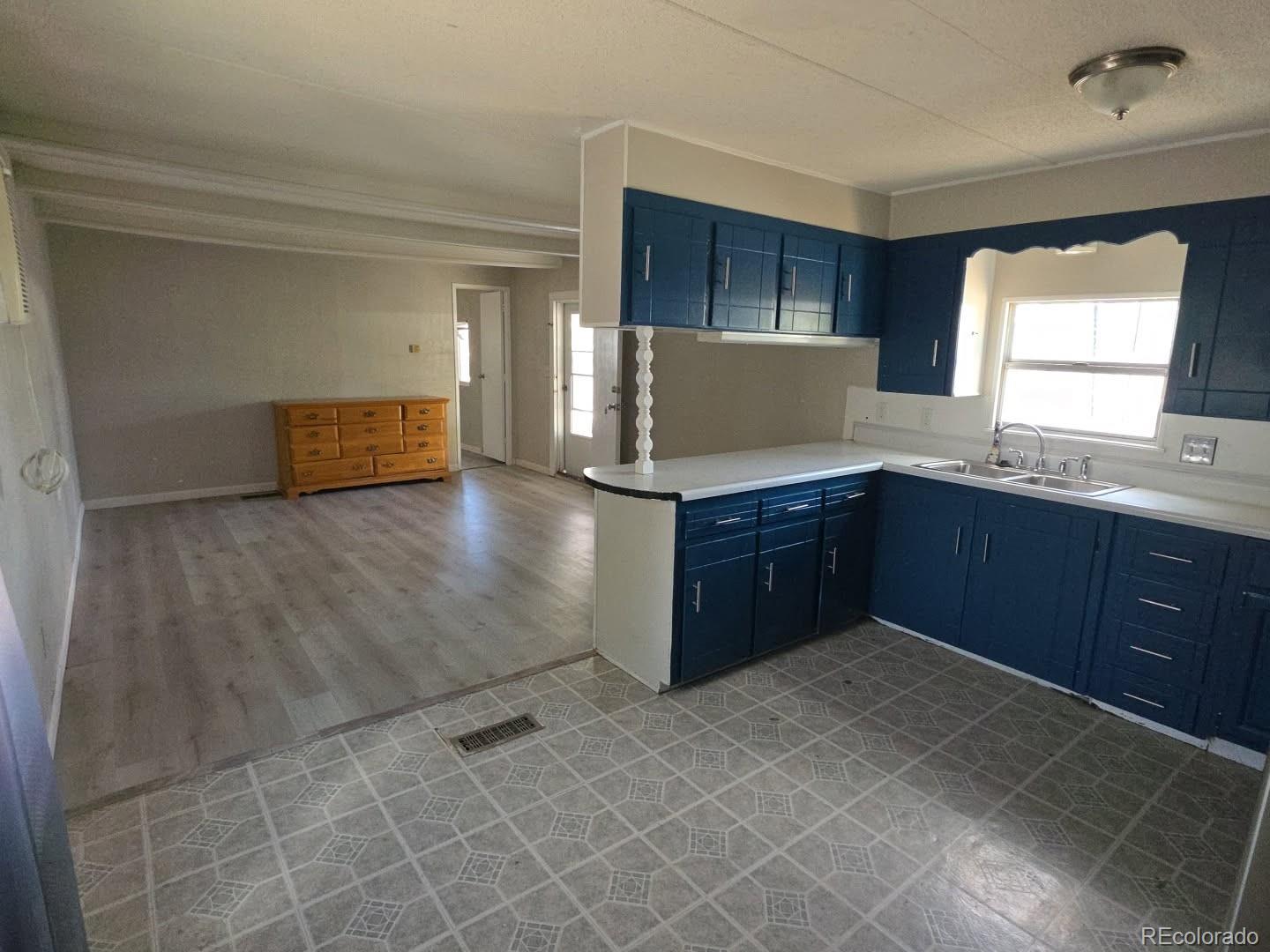MLS Image #4 for 9025  mandel street,denver, Colorado