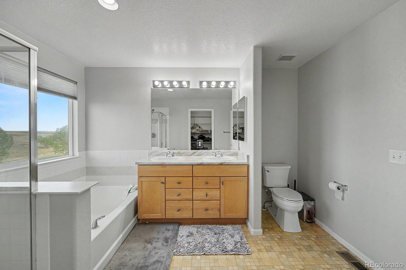 MLS Image #19 for 19551 e wyoming avenue,aurora, Colorado