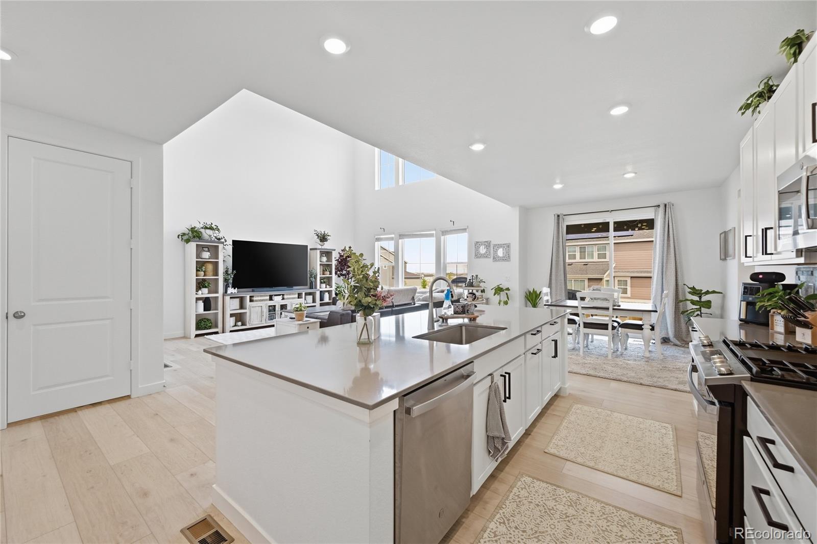 MLS Image #13 for 24465 e evans drive,aurora, Colorado