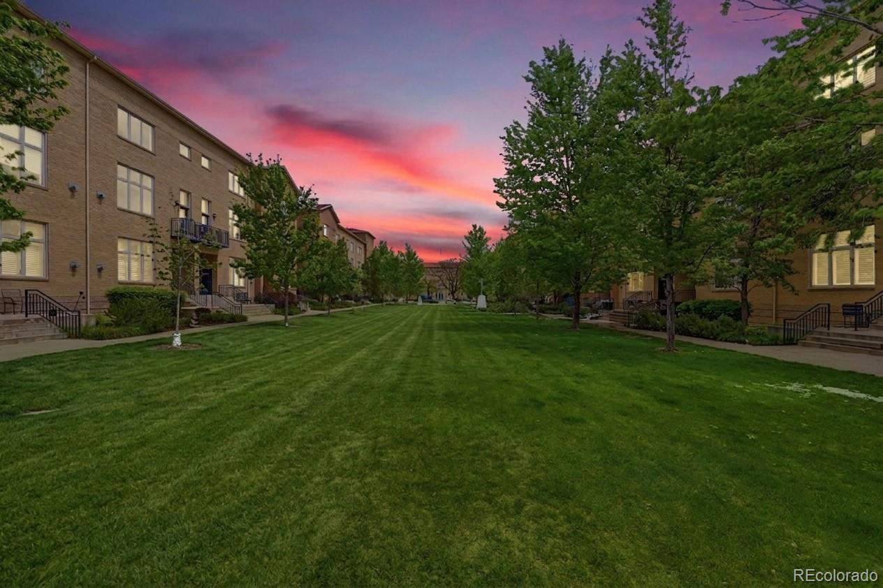 MLS Image #2 for 220  roslyn street,denver, Colorado