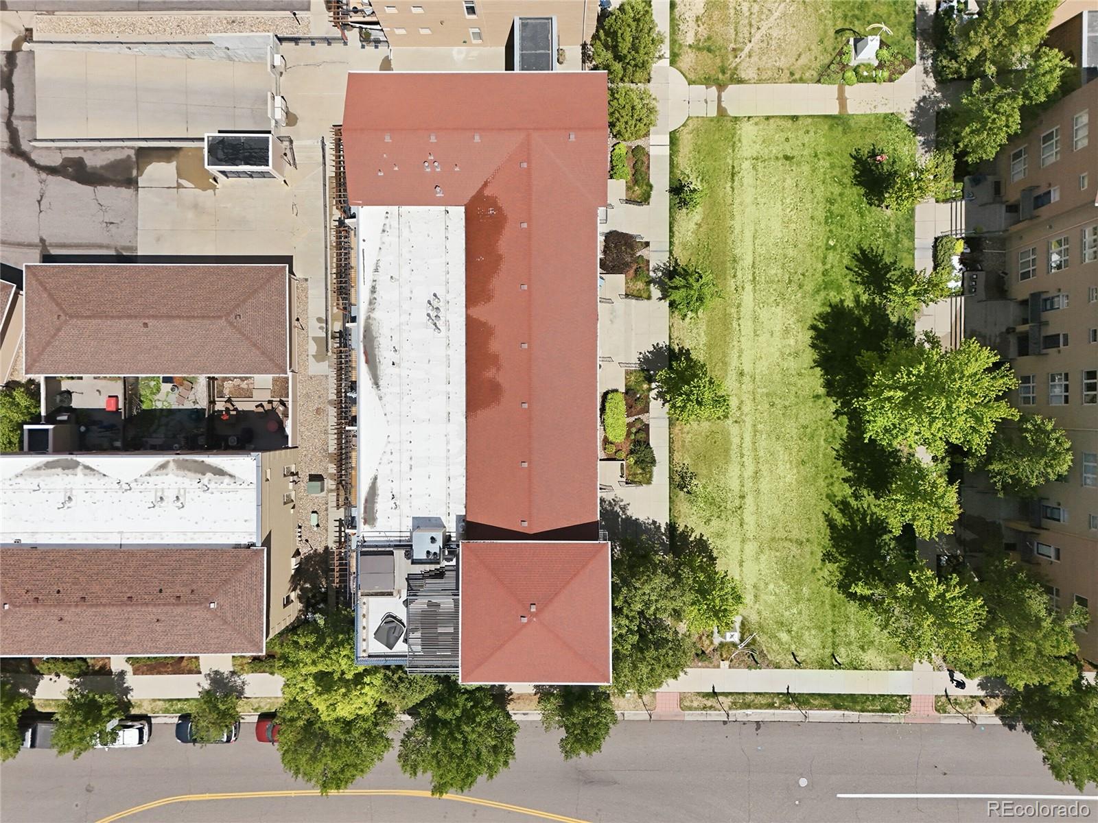 MLS Image #38 for 220  roslyn street,denver, Colorado