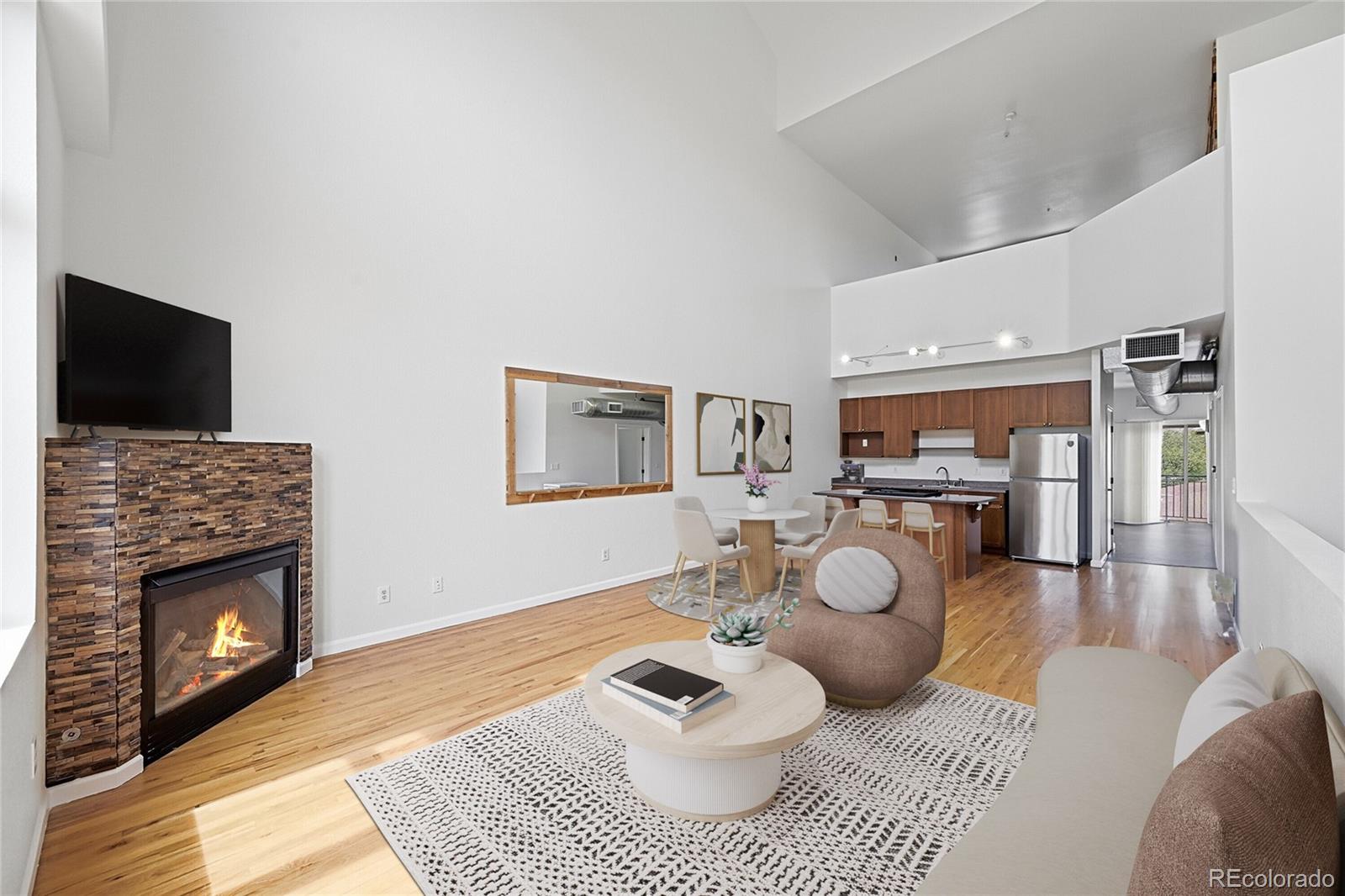 MLS Image #7 for 220  roslyn street,denver, Colorado