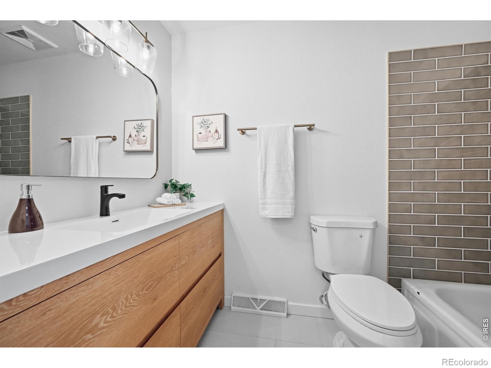 MLS Image #15 for 6757  xenon drive,arvada, Colorado