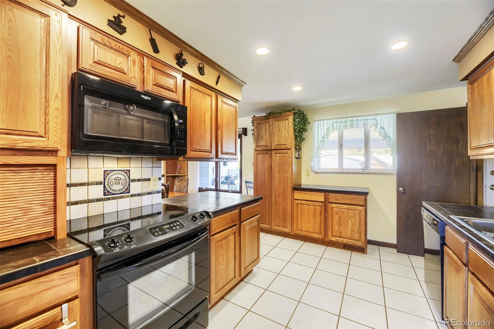 MLS Image #10 for 8653 w hawaii drive,lakewood, Colorado