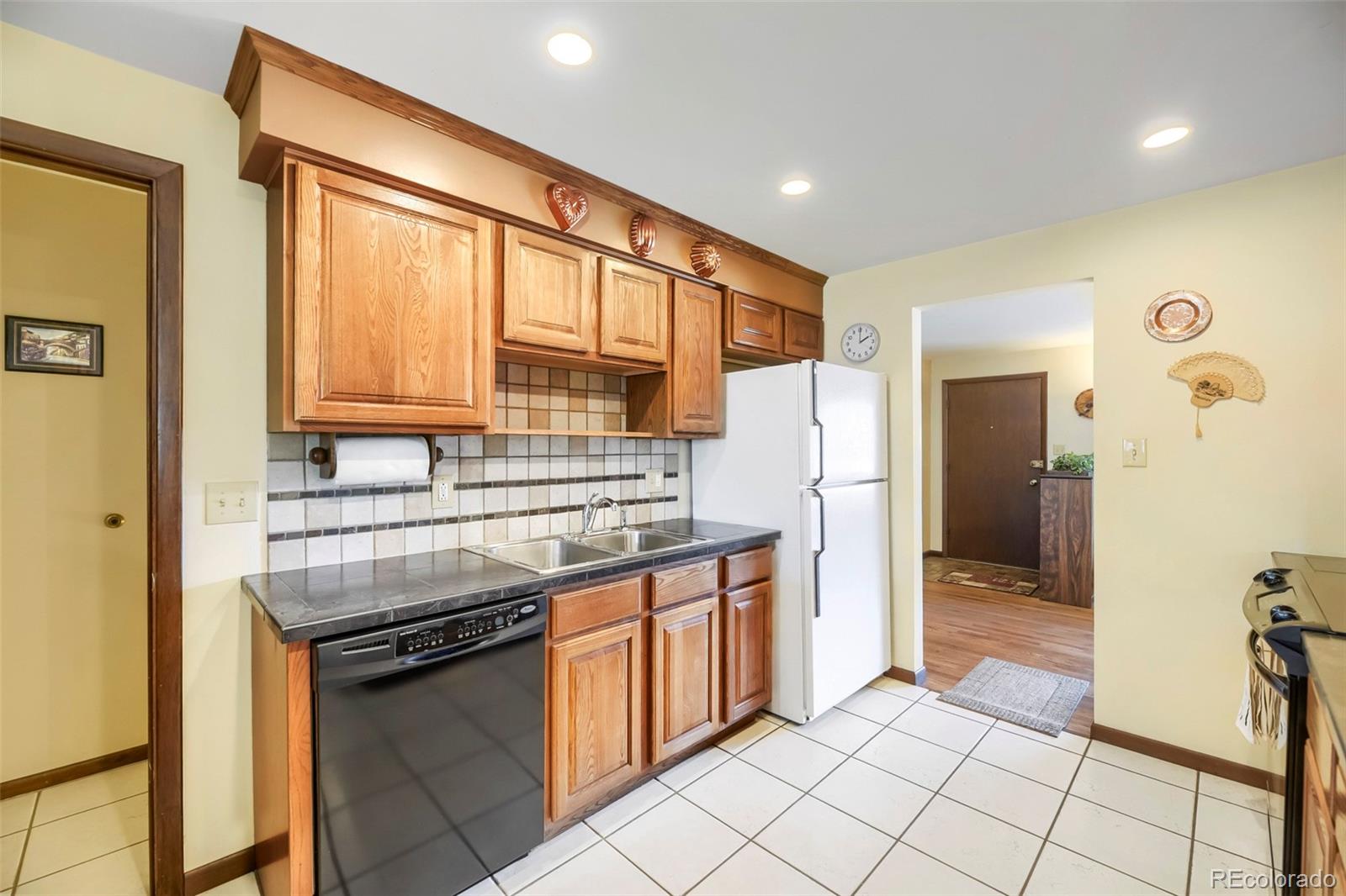MLS Image #8 for 8653 w hawaii drive,lakewood, Colorado