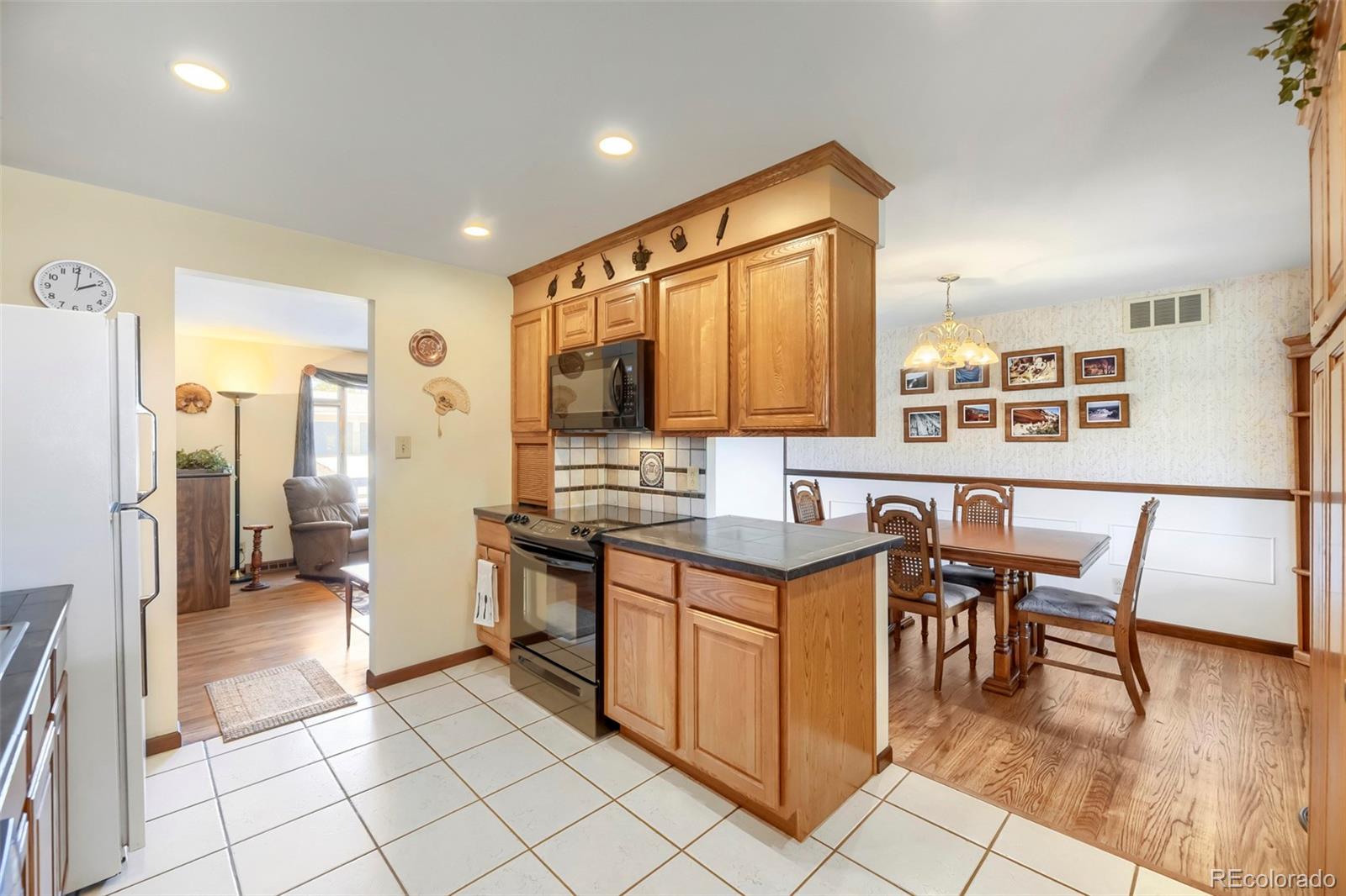 MLS Image #9 for 8653 w hawaii drive,lakewood, Colorado