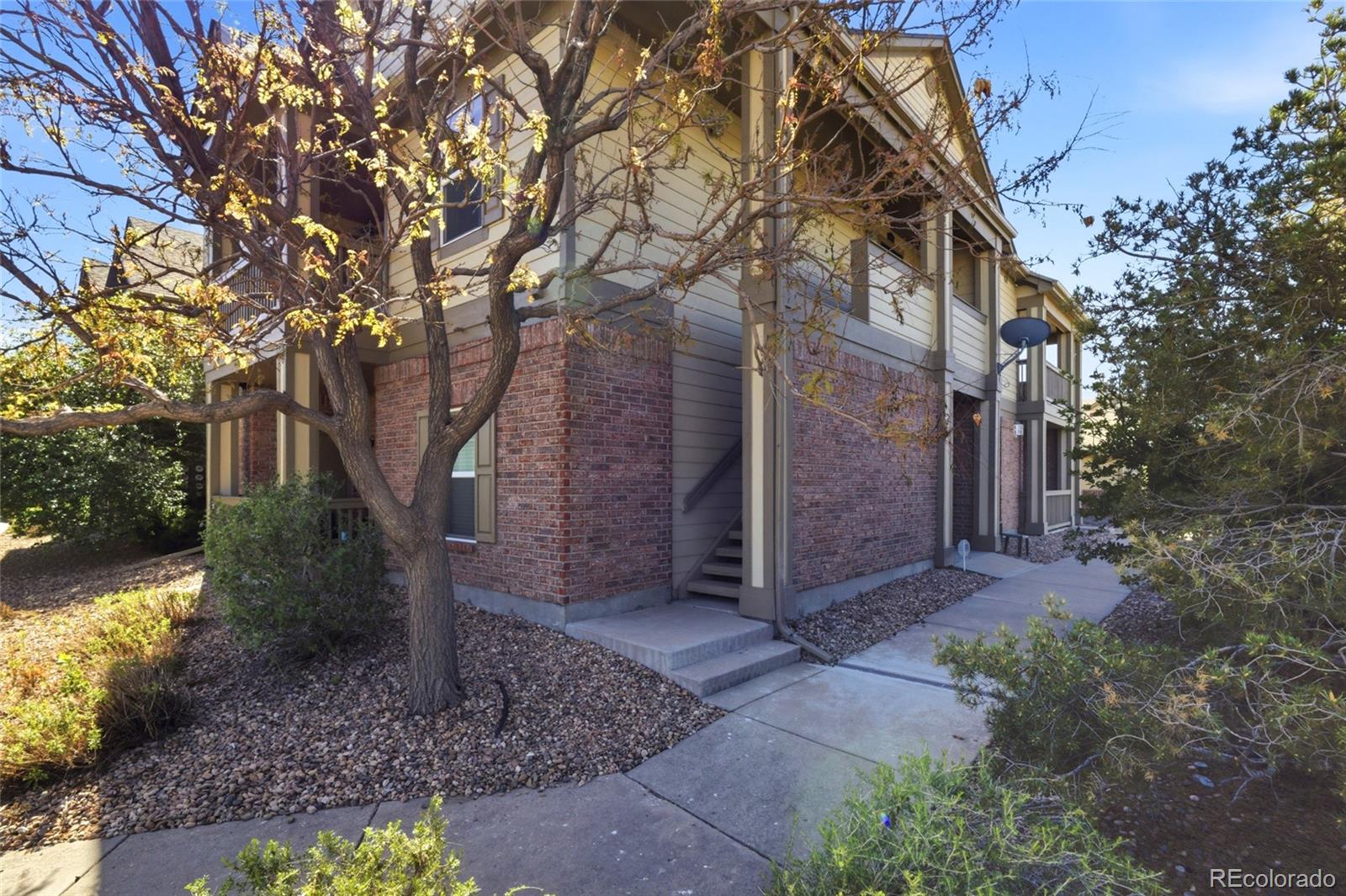 MLS Image #2 for 23306 e 5th place,aurora, Colorado