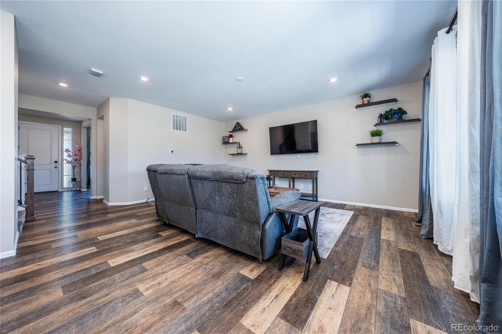 MLS Image #9 for 960  avena court,elizabeth, Colorado