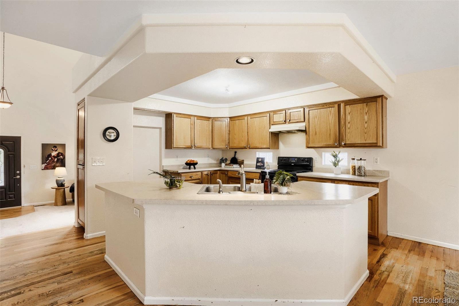 MLS Image #6 for 19809 e 41st avenue,denver, Colorado