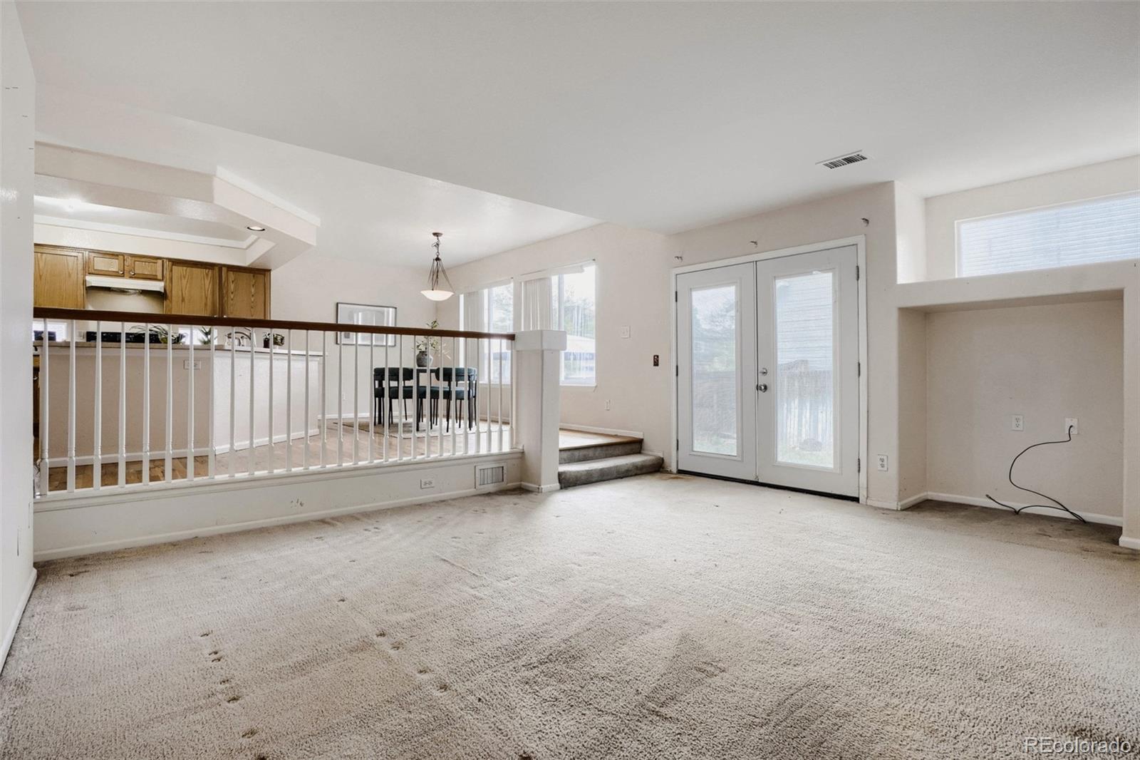 MLS Image #9 for 19809 e 41st avenue,denver, Colorado