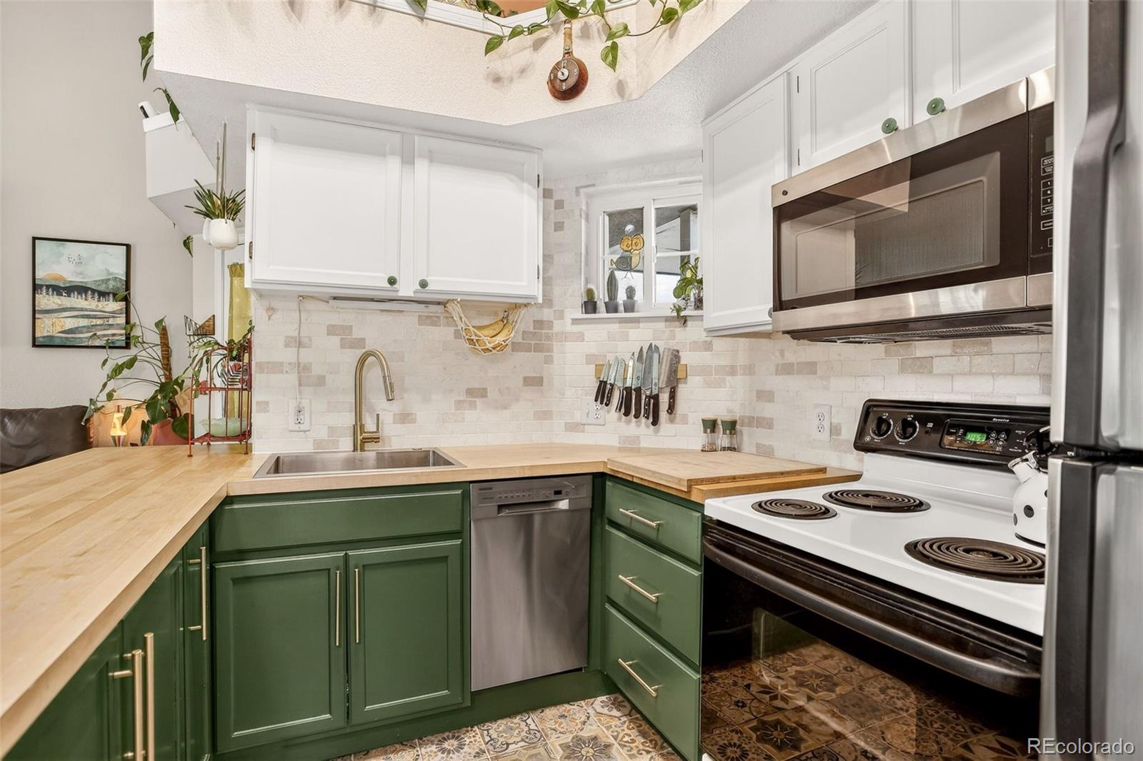 MLS Image #14 for 11193  alcott street,denver, Colorado