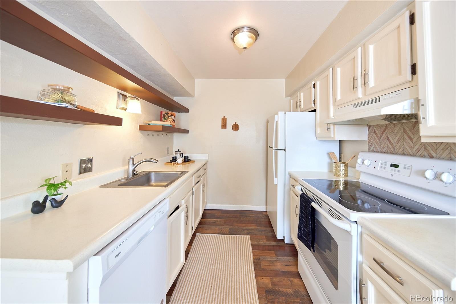 MLS Image #10 for 7665 e eastman avenue 207c,denver, Colorado