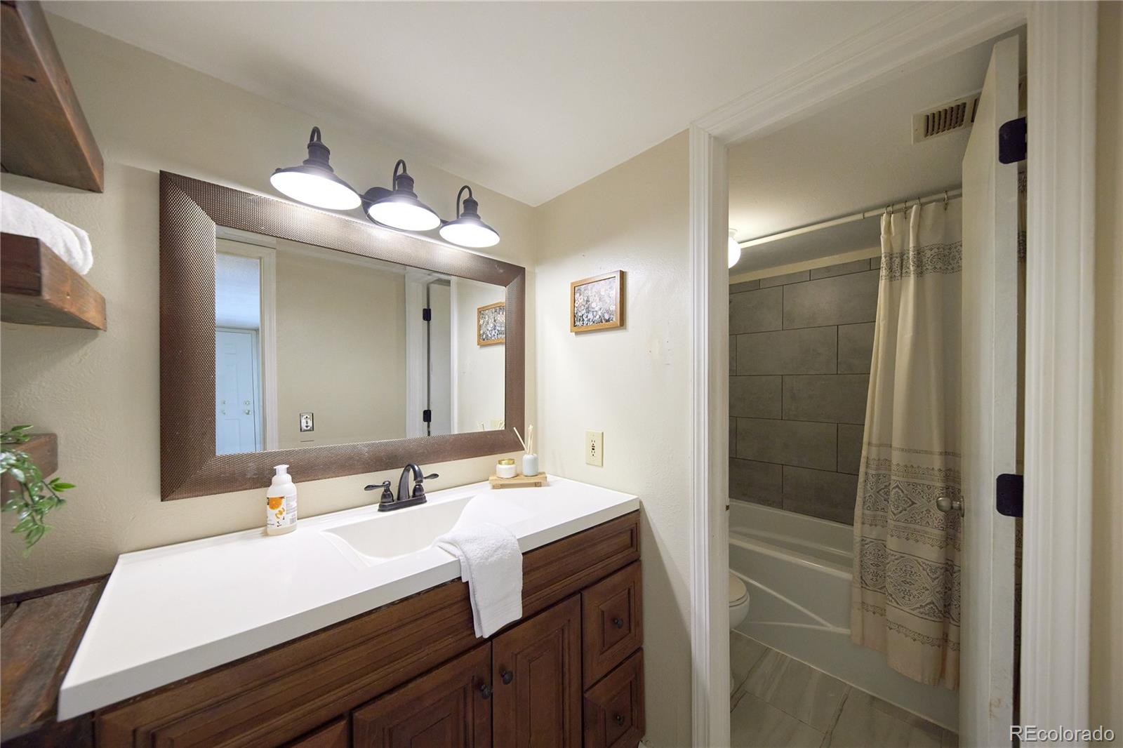 MLS Image #18 for 7665 e eastman avenue 207c,denver, Colorado