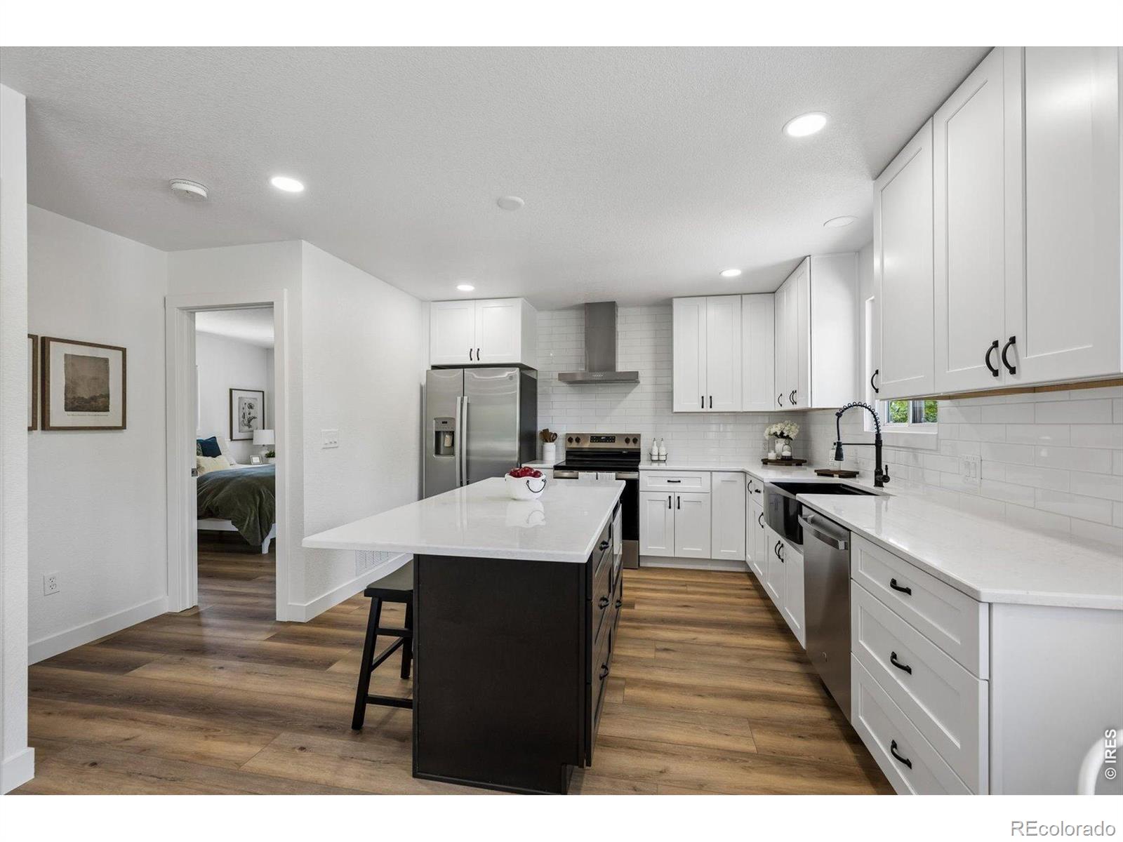 MLS Image #11 for 1610  longs peak drive,louisville, Colorado