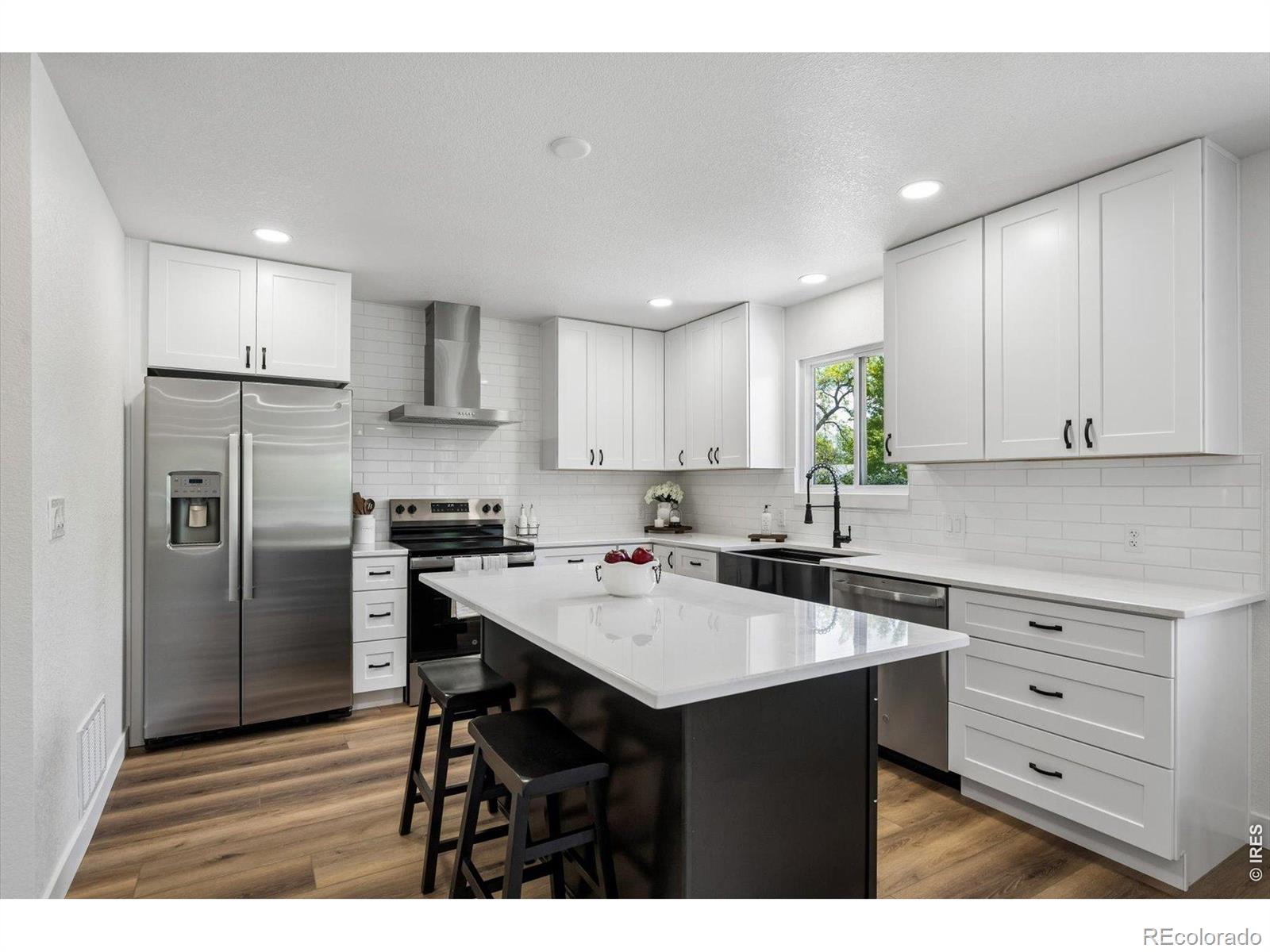 MLS Image #12 for 1610  longs peak drive,louisville, Colorado