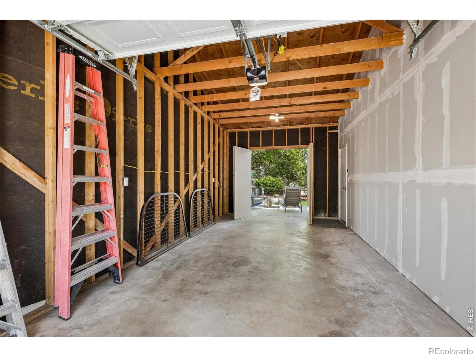MLS Image #33 for 1610  longs peak drive,louisville, Colorado