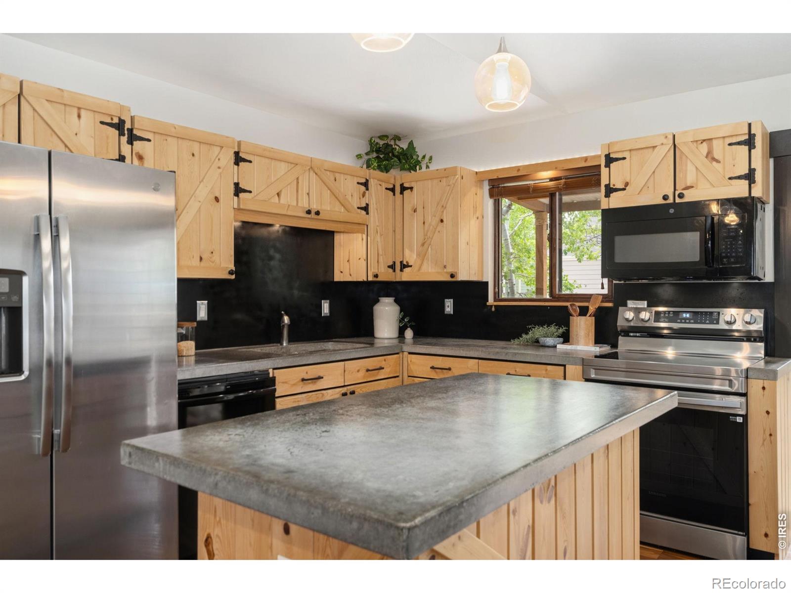 MLS Image #11 for 2507  powell place,fort collins, Colorado