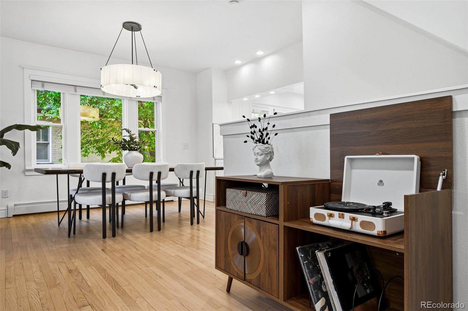 MLS Image #15 for 915 s downing street,denver, Colorado