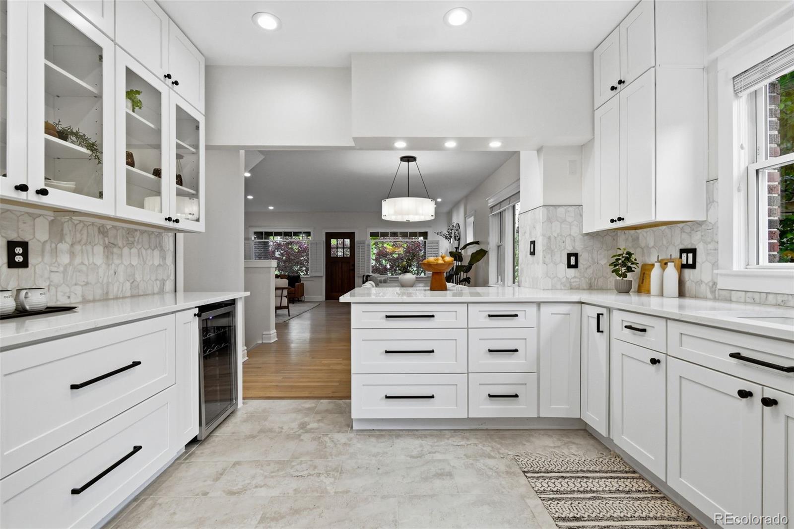 MLS Image #18 for 915 s downing street,denver, Colorado