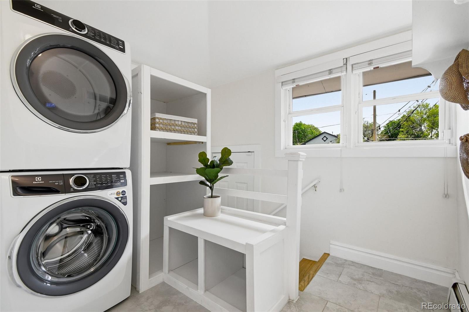 MLS Image #23 for 915 s downing street,denver, Colorado