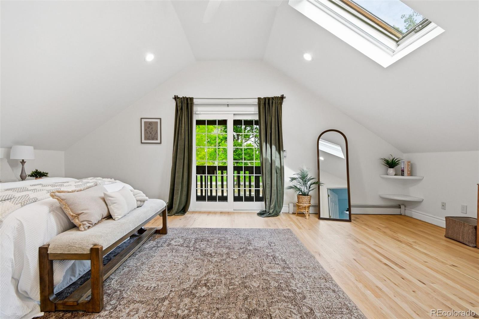 MLS Image #26 for 915 s downing street,denver, Colorado