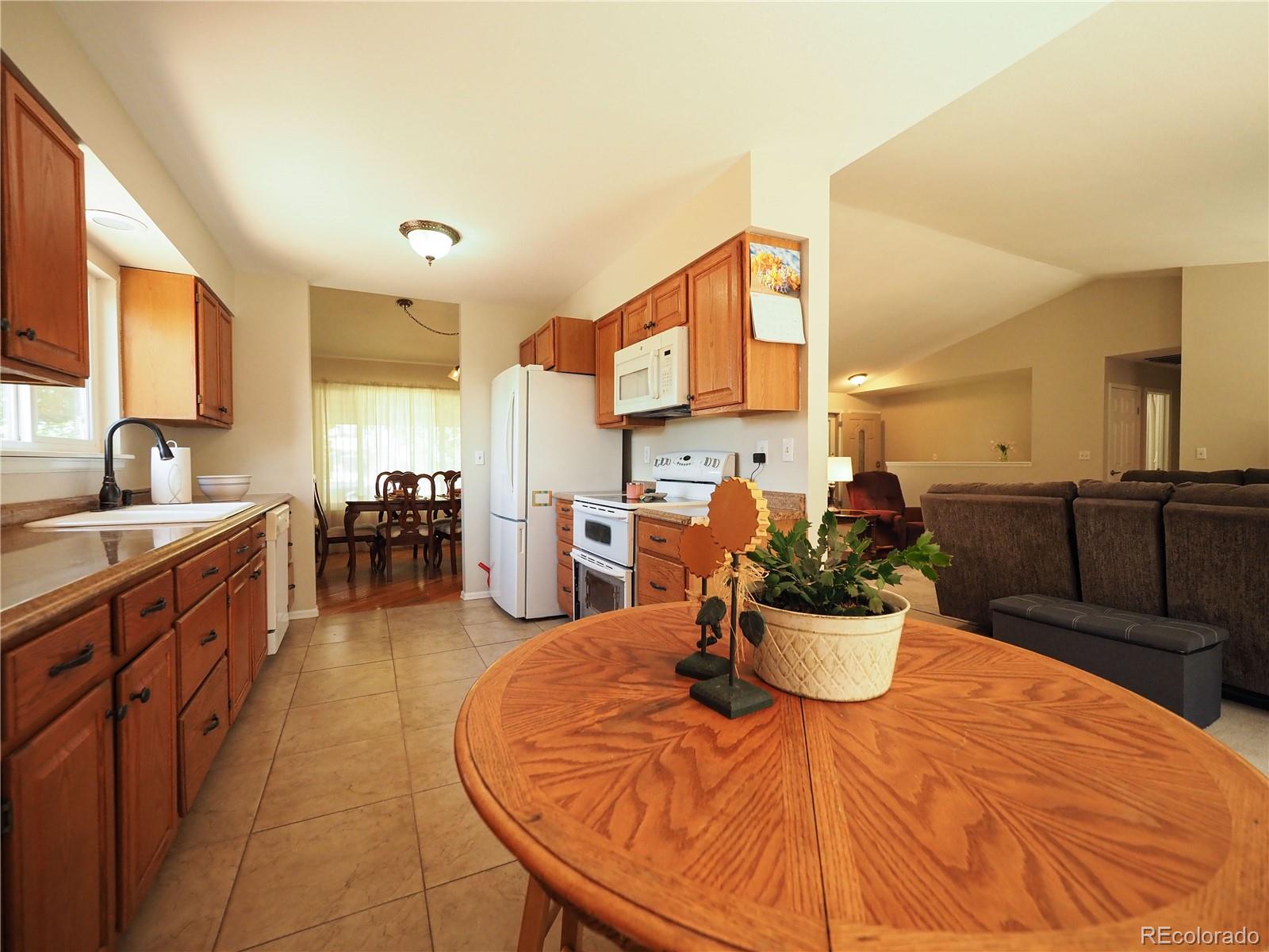 MLS Image #8 for 3793 s olathe circle,aurora, Colorado