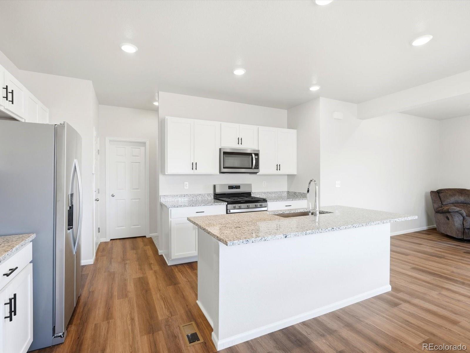 MLS Image #8 for 603  97th avenue,greeley, Colorado